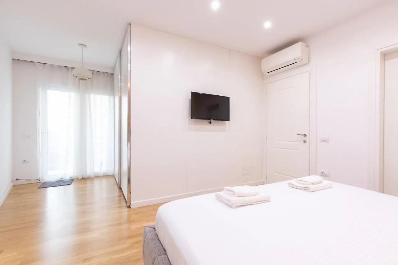 Exclusive 2 Bedrooms Apartment Tirana Albanien